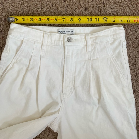 Abercrombie The 80’s Mom Jeans Ultra High Rise size 8 / 29 - Picture 3 of 10